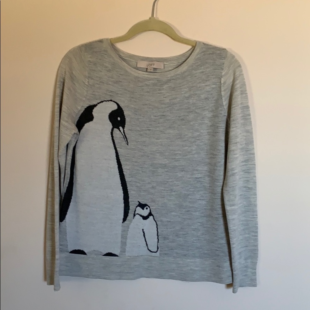 Woman’s Ann Taylor Loft top